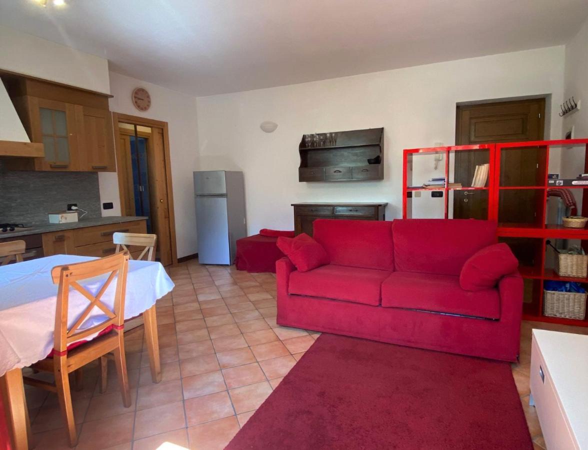 The Children Smile- With Private Garden Apartment Colico Exterior foto